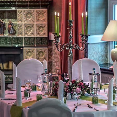Landhotel Schwarzer Adler Suelzetal Business photo