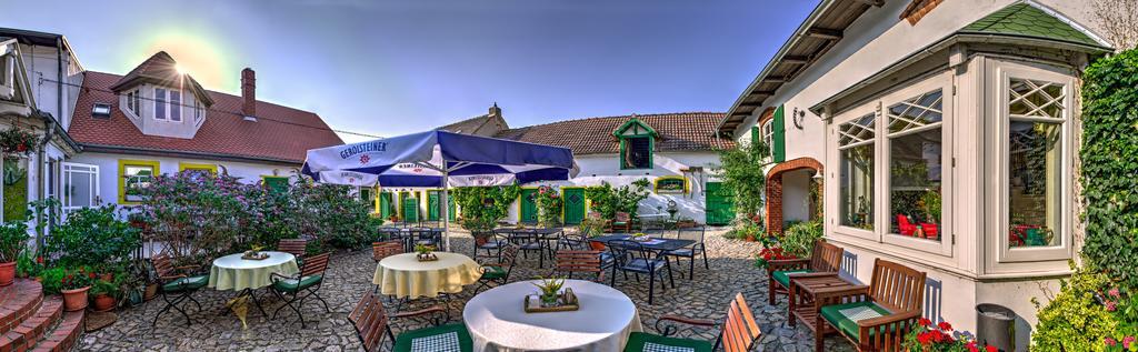 Landhotel Schwarzer Adler Suelzetal Exterior photo